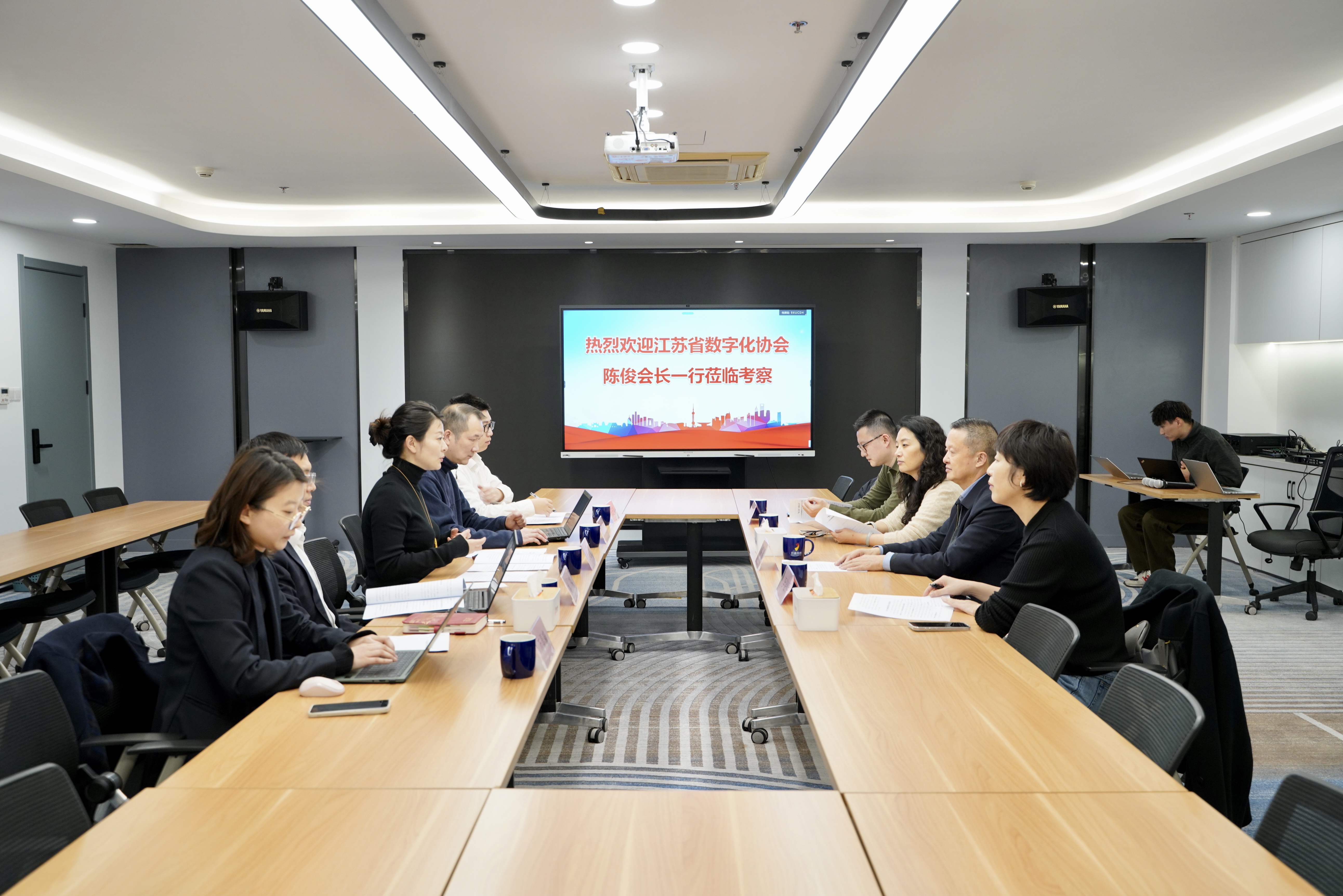 https://mmbiz.qpic.cn/mmbiz_jpg/yq93Yia10paODUxtQq64a8TwFRZoF053Pak1RrlhV3ibpPesVk0WCXKea7z7KqrPsVbLX8VktSMGjdAia4EL3xY1A/640?wx_fmt=jpeg&from=appmsg